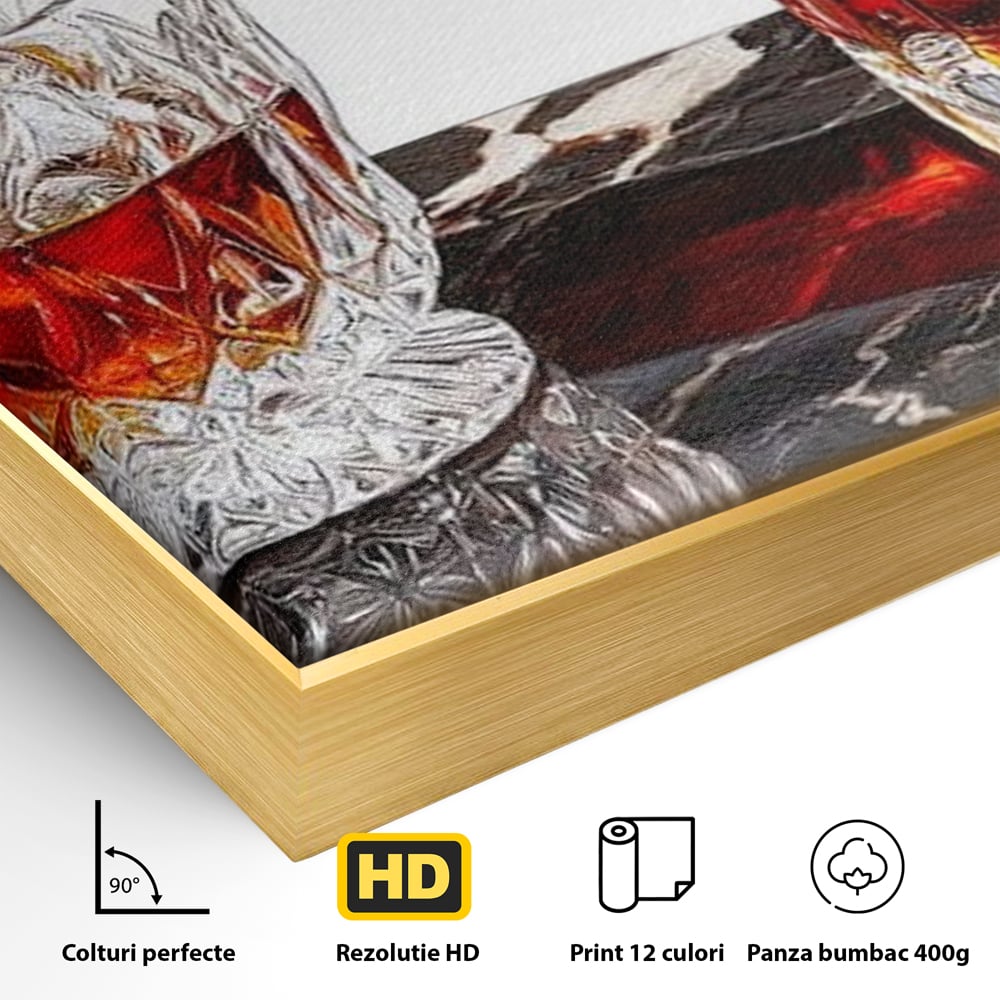 Detaliu al suprafetei: tablou canvas cu pahar de whisky si carafa, in rama de aluminiu auriu